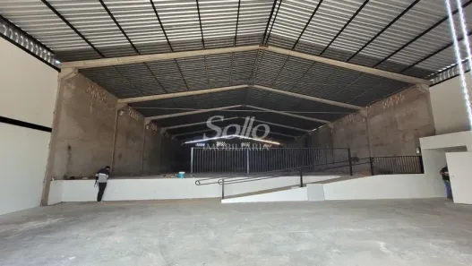 Galpão/Depósito/Armazém à venda, 800m² no Nossa Senhora das Graças, Uberlândia