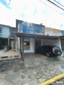 Casa de Condomínio com 5 Quartos à venda, 180m² no Santo Antônio, Porto Alegre