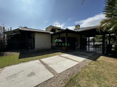 Casa com 3 Quartos à venda, 140m² no , Imbituba