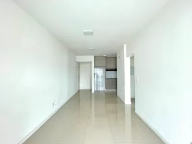 Apartamento com 2 Quartos para alugar, 74m² no Barreiros, São José