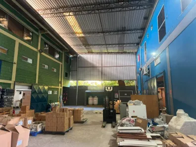 Galpão/Depósito/Armazém para alugar, 1000m² no Recreio Ipitanga, Lauro de Freitas