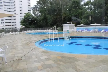 Apartamento com 2 Quartos para alugar, 159m² no Jardim Olympia, São Paulo