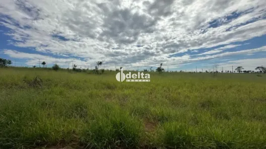 Lote/Terreno à venda, 293m² no Shopping Park, Uberlândia