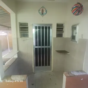 Casa com 1 Quarto para alugar, 200m² no Irajá, Rio de Janeiro