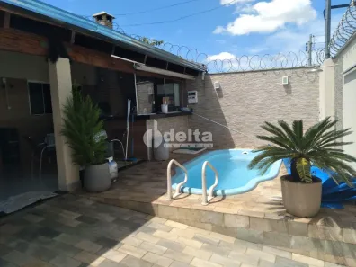 Casa com 3 Quartos à venda, 200m² no Maravilha, Uberlândia
