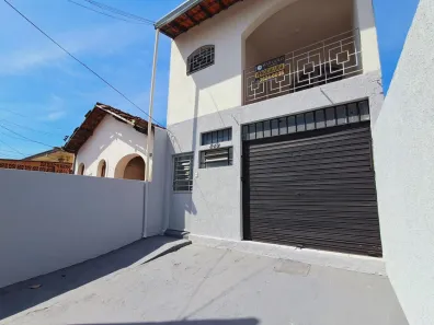Casa com 3 Quartos para alugar, 188m² no Chácara do Visconde, Taubaté