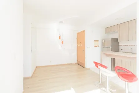 Apartamento com 2 Quartos para alugar, 53m² no Jardim Carvalho, Porto Alegre