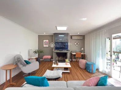 Casa com 4 Quartos à venda, 238m² no Nonoai, Porto Alegre