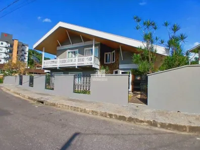 Casa com 4 Quartos à venda, 500m² no Paquetá, Brusque