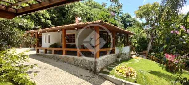 Casa de Condomínio com 2 Quartos à venda, 450m² no Corrêas, Petrópolis