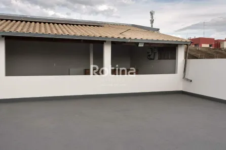 Casa com 4 Quartos à venda, 240m² no Granada, Uberlândia