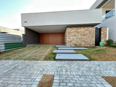 Casa de Condomínio com 3 Quartos à venda, 214m² no Jardim Botânico, Uberlândia