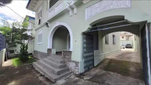 Casa com 11 Quartos para alugar, 320m² no Santo Agostinho, Belo Horizonte