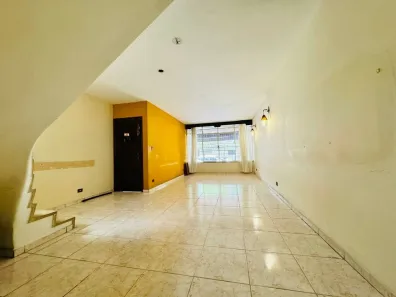 Sobrado com 3 Quartos à venda, 224m² no Vila Alexandria, São Paulo