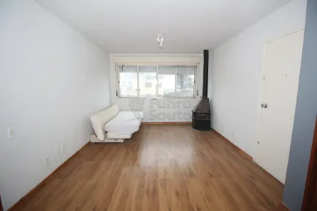 Apartamento com 3 Quartos para alugar, 90m² no Centro, Pelotas