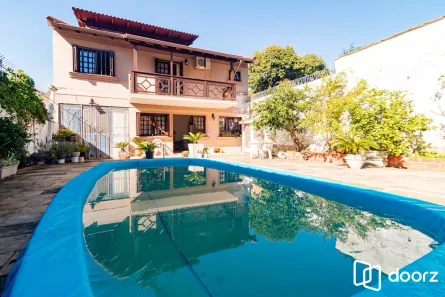 Casa com 5 Quartos à venda, 225m² no Vila Jardim, Porto Alegre