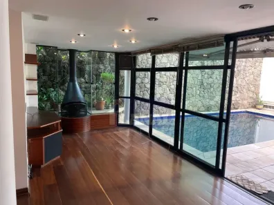 Sobrado com 4 Quartos à venda, 585m² no Vila Santo Estéfano, São Paulo