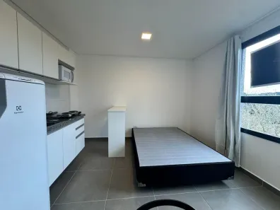 Apartamento com 1 Quarto para alugar, 19m² no Centro Cívico, Curitiba