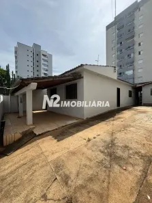 Casa com 3 Quartos à venda, 208m² no Santa Mônica, Uberlândia