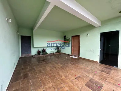 Sobrado com 5 Quartos à venda, 293m² no Centro, Jacareí