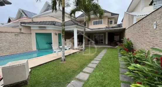 Casa de Condomínio com 4 Quartos para alugar, 290m² no Recreio dos Bandeirantes, Rio de Janeiro