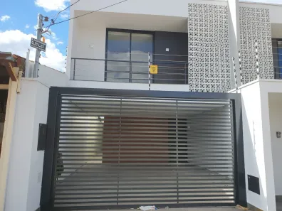Sobrado com 3 Quartos para alugar, 180m² no Vila Santa Maria de Nazareth, Anápolis