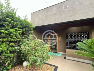 Casa com 4 Quartos para alugar, 321m² no City Barretos, Barretos