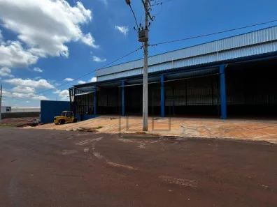 Galpão/Depósito/Armazém para alugar, 1000m² no , Cravinhos