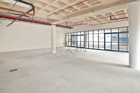 Prédio Comercial à venda, 3028m² no Bela Vista, São Paulo