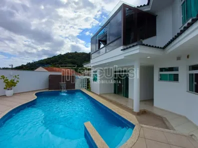 Casa com 5 Quartos para alugar, 322m² no Czerniewicz, Jaraguá do Sul