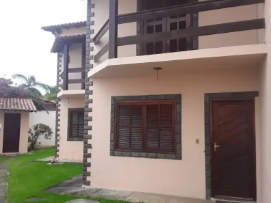 Casa de Condomínio com 2 Quartos à venda, 75m² no Palmeiras, Cabo Frio