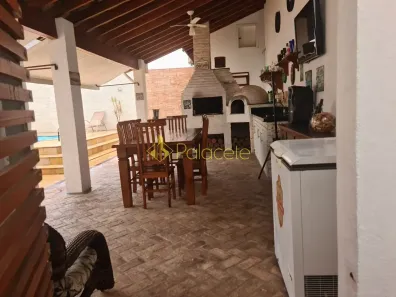 Casa de Condomínio com 4 Quartos à venda, 300m² no Nossa Senhora do Perpétuo Socorro, Pindamonhangaba