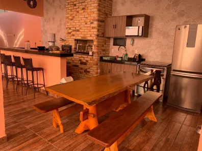 Casa com 5 Quartos à venda, 300m² no Parque Acalanto, Goiânia
