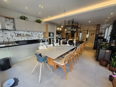 Casa com 3 Quartos à venda, 137m² no Marapé, Santos