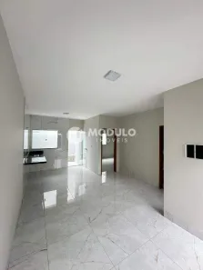 Casa com 2 Quartos à venda, 53m² no Shopping Park, Uberlândia