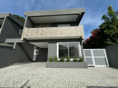 Casa com 3 Quartos à venda, 156m² no Lagoa da Conceição, Florianópolis