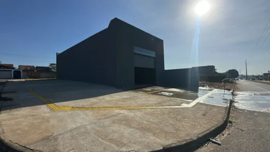 Galpão/Depósito/Armazém para alugar, 420m² no Parque das Nações, Aparecida de Goiânia