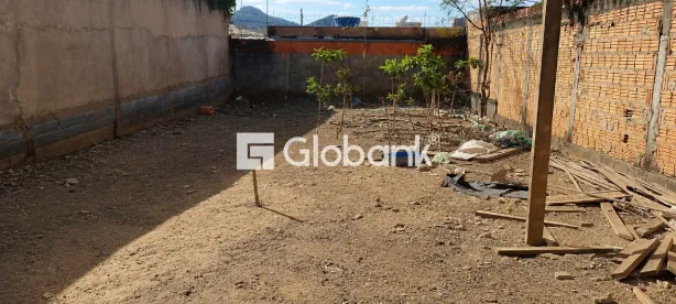 Lote/Terreno à venda, 180m² no Panorama II, Montes Claros