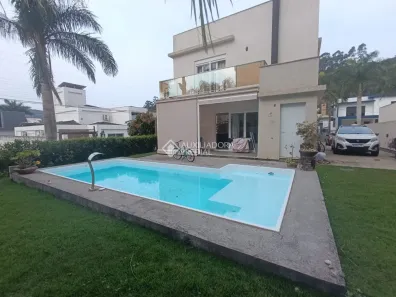 Casa de Condomínio com 3 Quartos à venda, 320m² no Cachoeira do Bom Jesus, Florianópolis