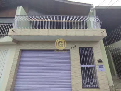 Sobrado com 3 Quartos à venda, 180m² no Parque Santo Antônio, Jacareí