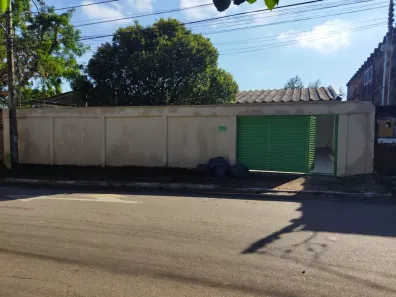 Casa com 3 Quartos para alugar, 162m² no Setor São José, Goiânia