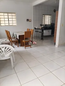 Casa com 3 Quartos para alugar, 120m² no Martim de Sá, Caraguatatuba