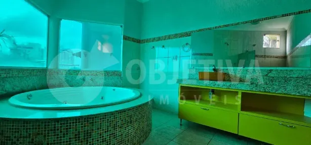 Casa com 3 Quartos à venda, 320m² no Tubalina, Uberlândia