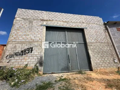 Galpão/Depósito/Armazém para alugar, 370m² no Santo Amaro, Montes Claros