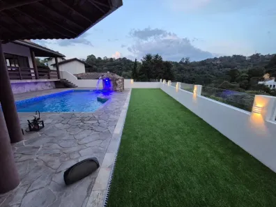Casa de Condomínio com 8 Quartos à venda, 700m² no Caraguatá, Mairiporã