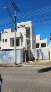 Sobrado com 3 Quartos à venda, 149m² no Uberaba, Curitiba