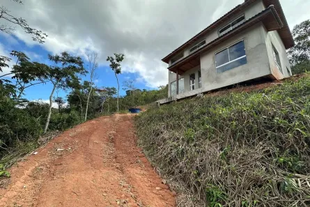Casa de Condomínio com 3 Quartos à venda, 140m² no Itaipava, Petrópolis