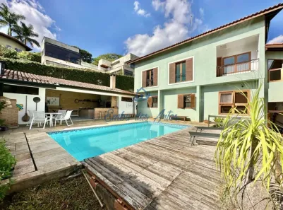 Casa com 4 Quartos à venda, 359m² no Águas da Fazendinha, Carapicuíba