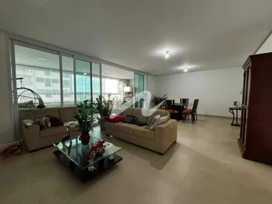 Apartamento com 3 Quartos à venda, 197m² no Osvaldo Rezende, Uberlândia