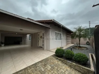 Casa com 3 Quartos à venda, 224m² no Czerniewicz, Jaraguá do Sul